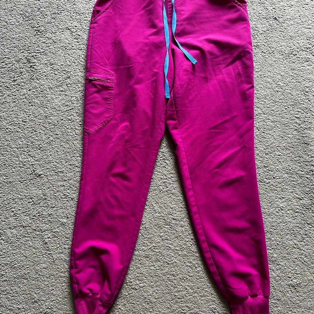 Figs Raspberry Sorbet Zamora™ High Waisted Tall Jogger Scrub Pants - M - Tall